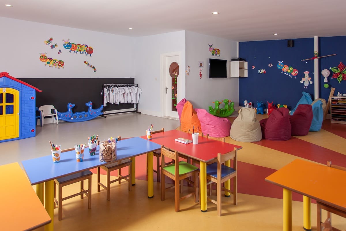 Ozdoby ścienne i druk ścienny – nowoczesne aranżacje